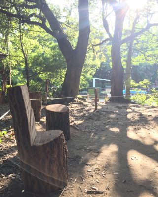 丸太ベンチ2