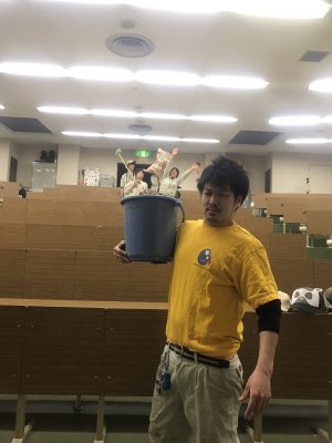 VS飼育員POP撮影風景