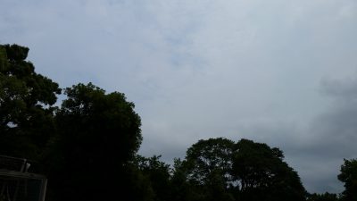 曇り空