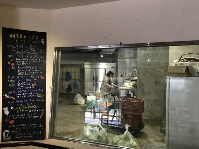 アフリカセンターの調理場1