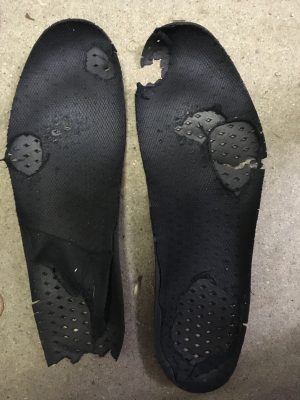 中敷き